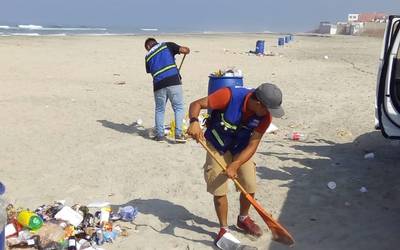 Resultado de imagen para basura de plÃ¡stico en playas de Tijuana